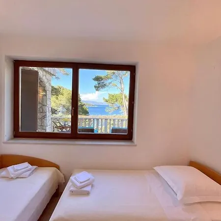 Vila Villa Sunflower - Attractive Area & Seafront!